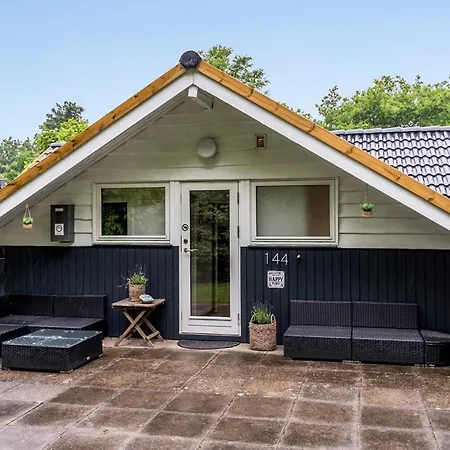 3 Bedroom Beautiful In Toftlund Semesterbostad Arrild