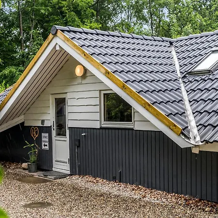 3 Bedroom Beautiful In Toftlund Semesterbostad Arrild